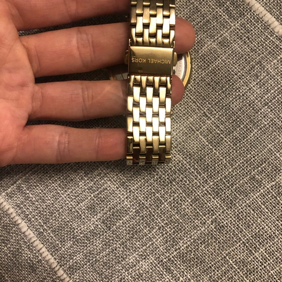 Michael kors watch main image 4